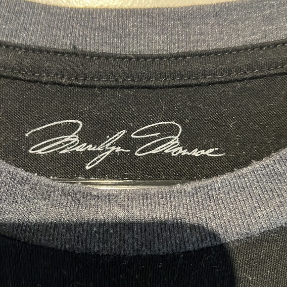 Marilyn Monroe collection T-shirt. - Picture 2 of 3